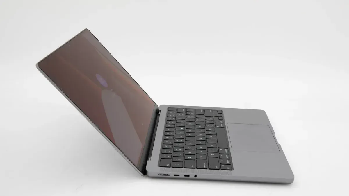 Apple MacBook Pro A2442 (M1, 2021), Apple M1 Pro Chip, 16GB RAM, 512GB SSD, 14-inch 4K Retina Display