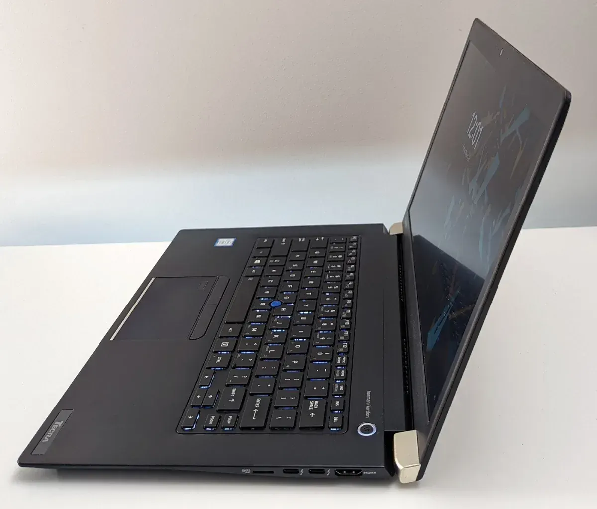 Toshiba Tecra X40-E Touchscreen | i5  8th Gen | 8GB | 256GB SSD
